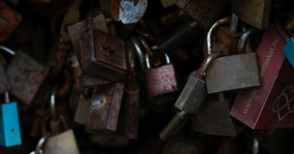 locksmith shop keys — Shelby County Locksmith