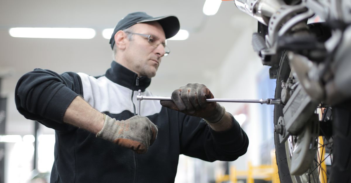 locksmith service technician — Shelby County Locksmith